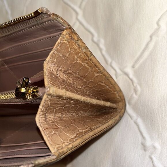 Authentic Miu Miu Leather Tan Zippy Wallet - Picture 7 of 11